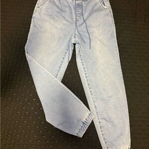 New York & Company Men's Relaxed Light Blue Jeans